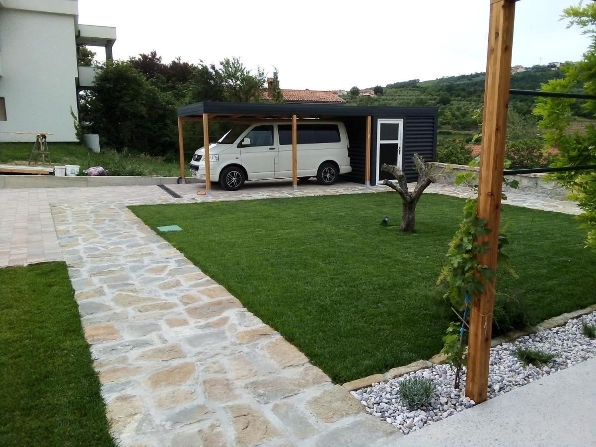 Casa Miranda - Family Comfort In A Quiet Area, Near The Sea, With Bbq And Free Parking Згорнье-Шкофье Экстерьер фото